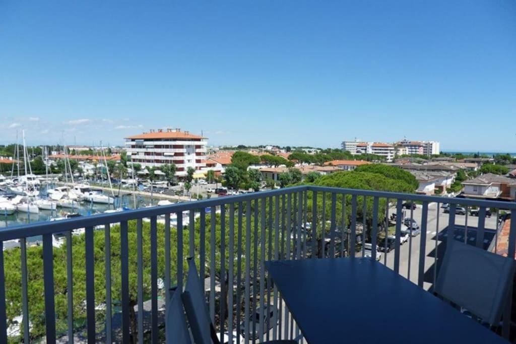 Cosy Apartment With Fantastic View Caorle Exterior foto