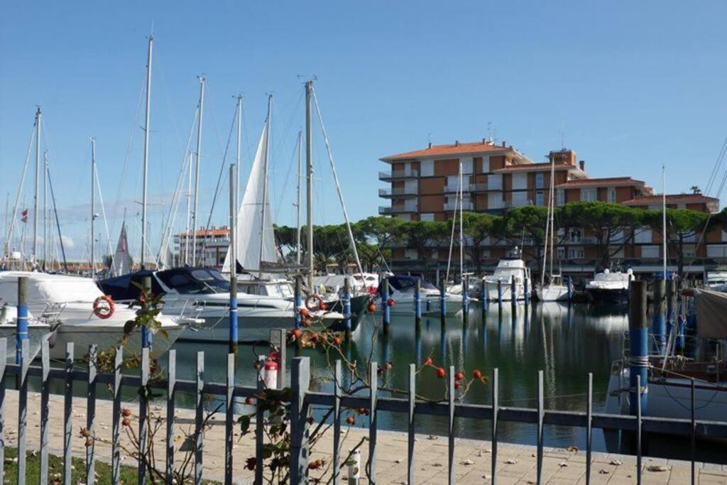 Cosy Apartment With Fantastic View Caorle Exterior foto